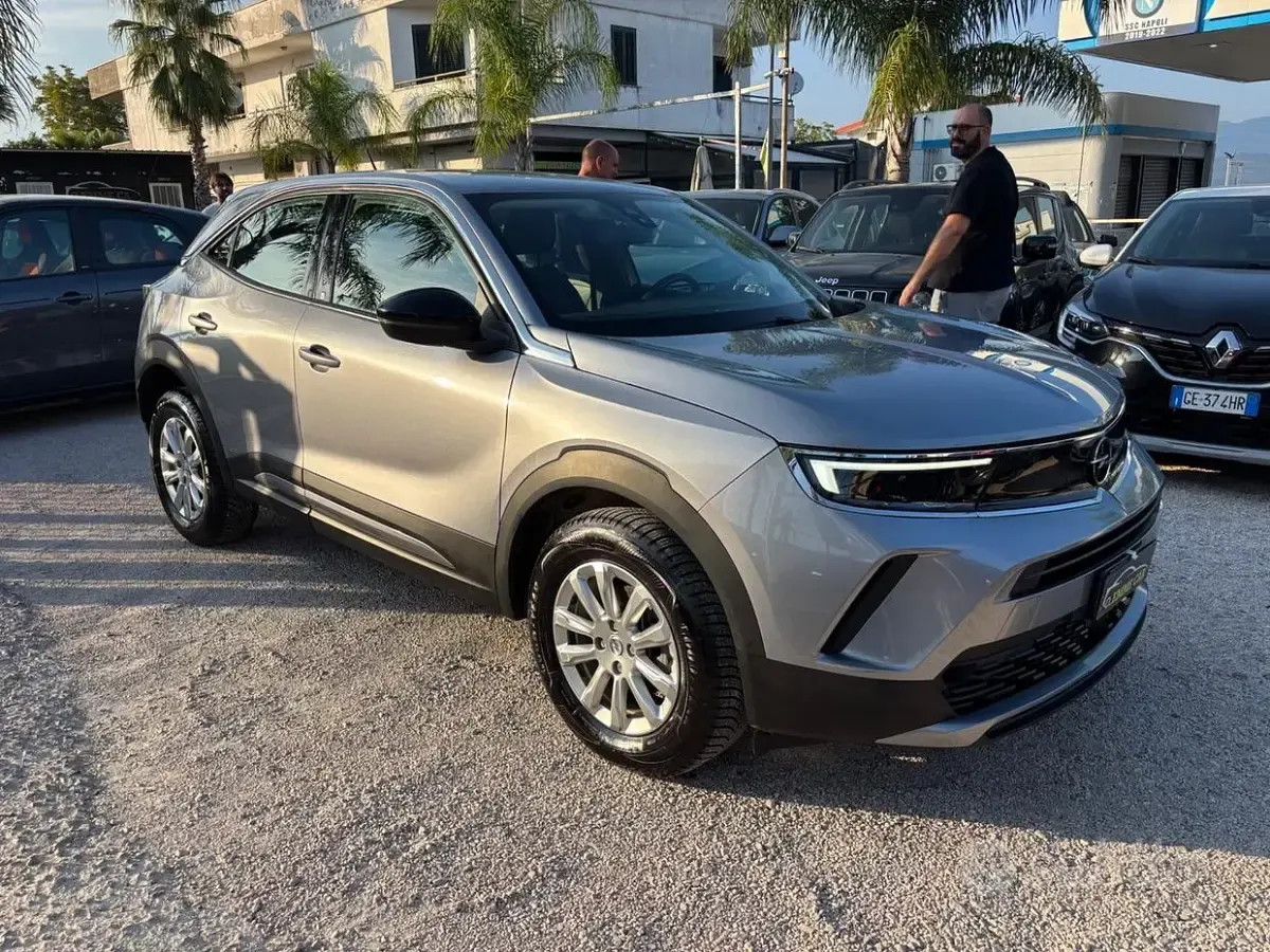 Usata Opel Mokka Edition 110 CV (80 kW) 2021 Grigio SUV
