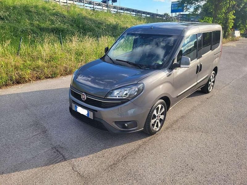 Usata 2017 Fiat Doblò Pop Monovolume | 11.450 € (Molto cara) - Immagine 1/3
