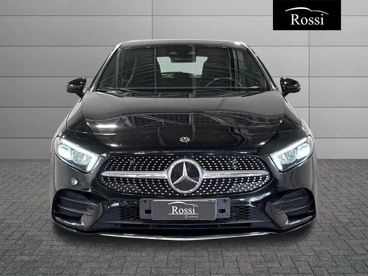 Usata Mercedes A200 Premium 150 CV (110 kW) 2019 Nero metallizzato Berlina