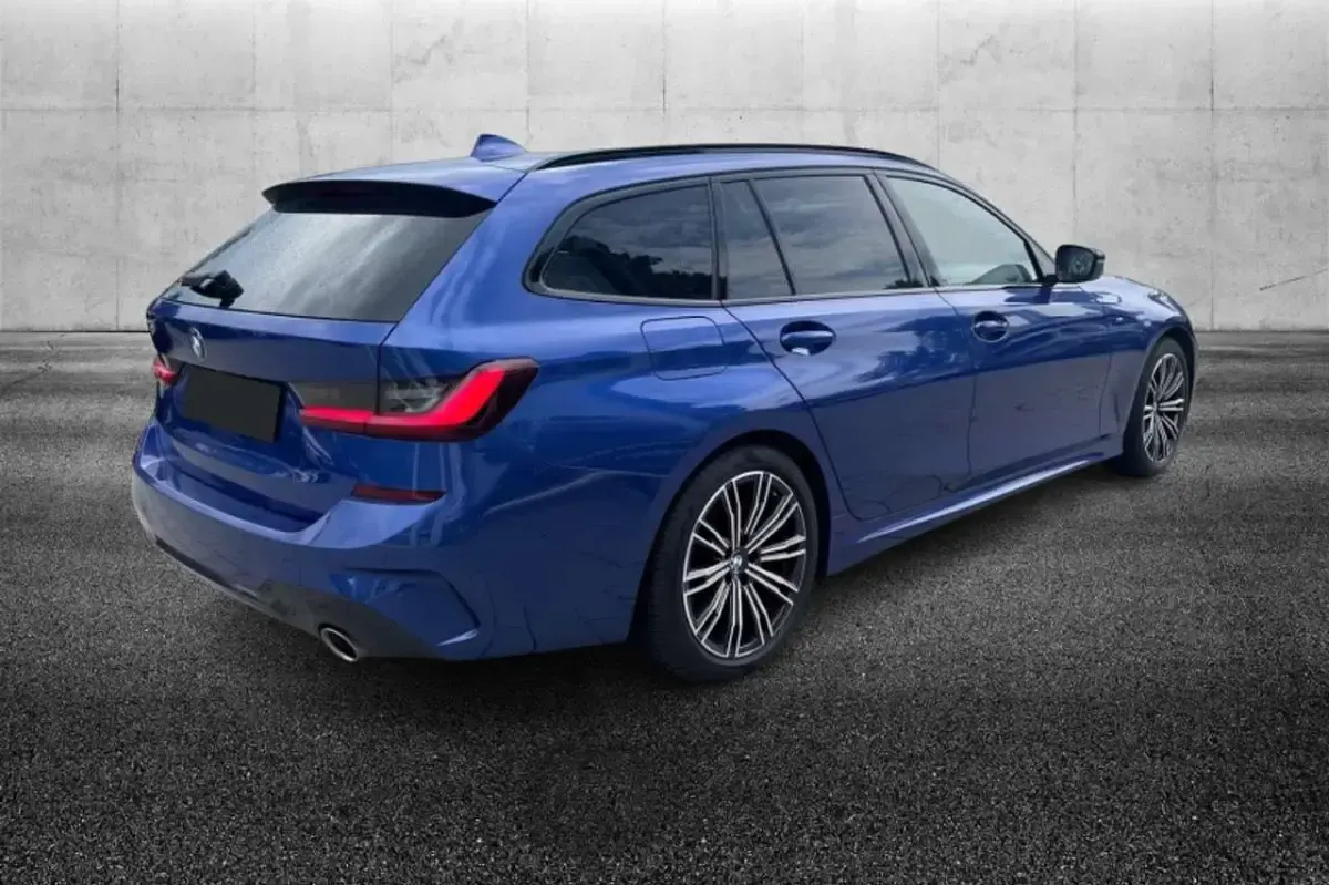 Usata BMW 320 M Sport 184 CV (135 kW) 2022 Blu/azzurro Station wagon