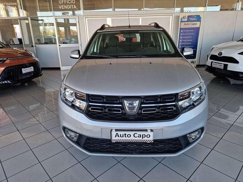 Usata Dacia Logan Lauréate 90 CV (66 kW) 2017 Argento Station wagon