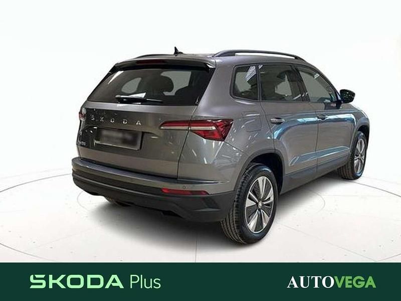 Usata Skoda Karoq Executive 116 CV (85 kW) 2023 Grigio pastello SUV