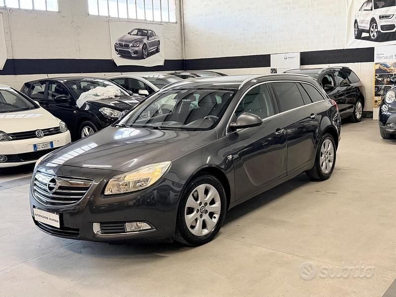 Usata Opel Insignia Cosmo 130 CV (95 kW) 2011 Grigio Station wagon