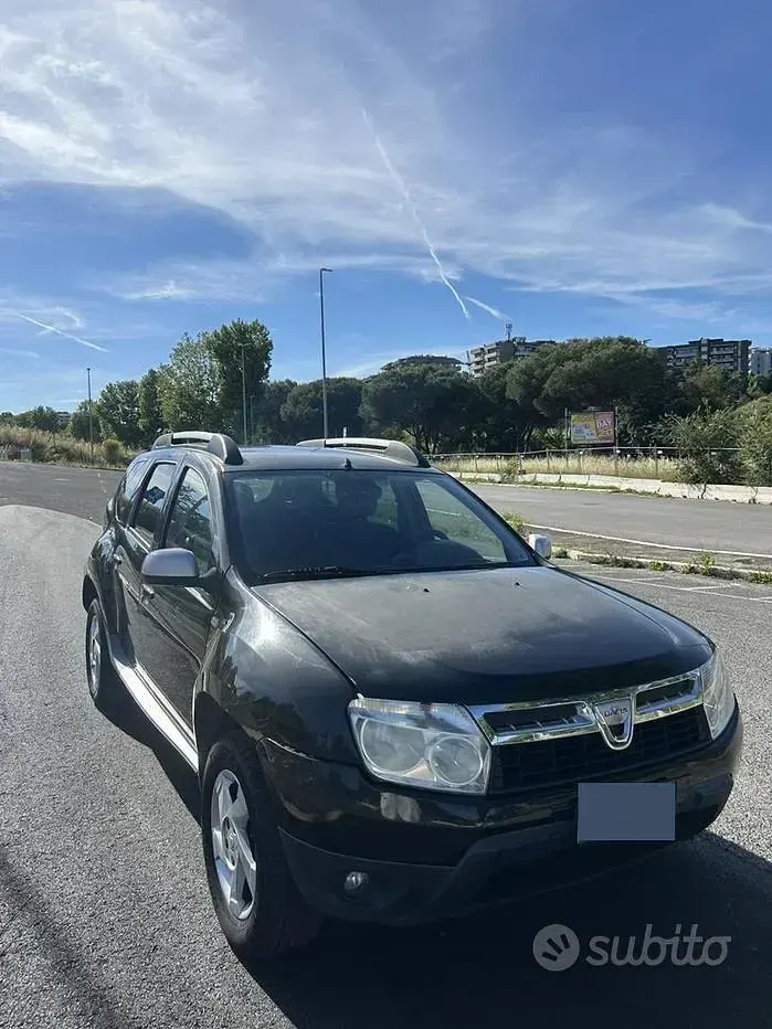 Usata Dacia Duster Ambiance 90 CV (66 kW) 2011 Nero SUV
