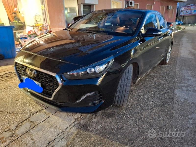 Usata Hyundai i30 Style 140 CV (102 kW) 2018 Nero Berlina