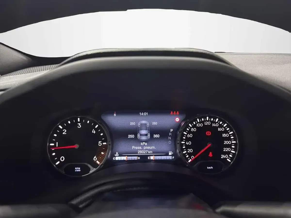 Usata Jeep Renegade Limited 120 CV (88 kW) 2019 Granite crystal met. SUV