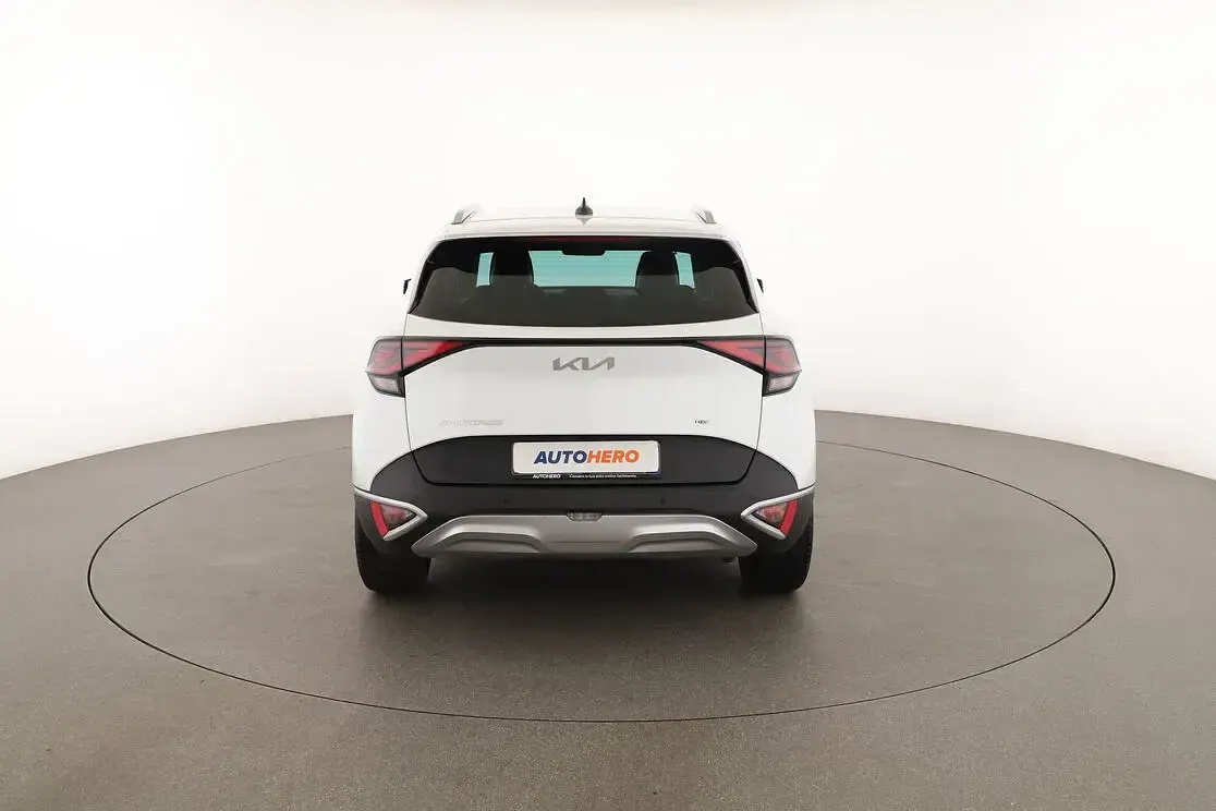 Usata Kia Sportage Style 209 CV (153 kW) 2025 Bianco SUV