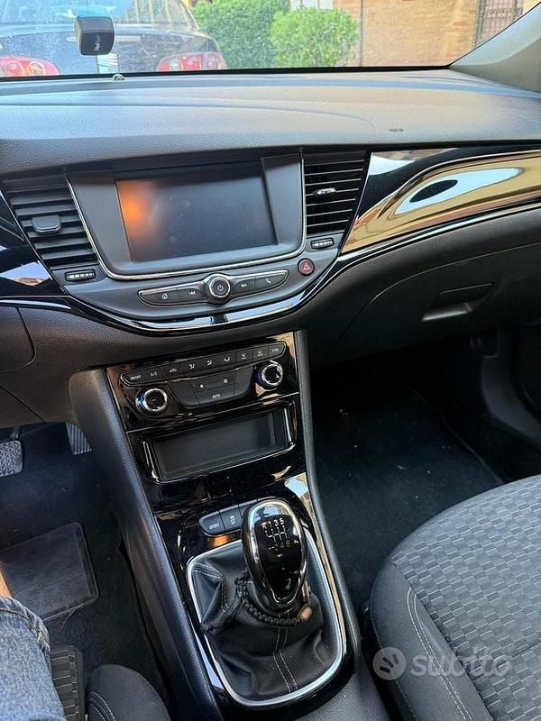 Usata Opel Astra 136 CV (100 kW) 2019 Blu Berlina