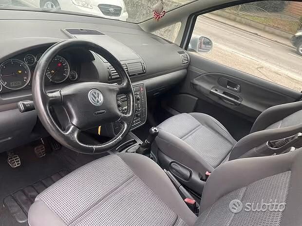 Usata VW Sharan 140 CV (102 kW) 2007 Grigio Monovolume