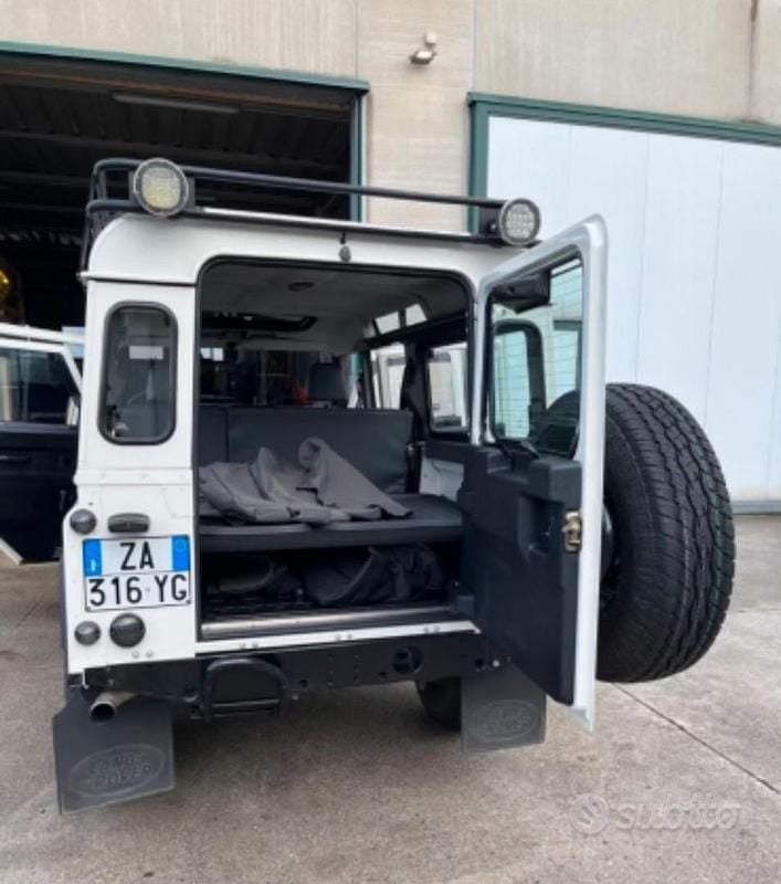 Usata Land Rover Defender 2006 Bianco Station wagon