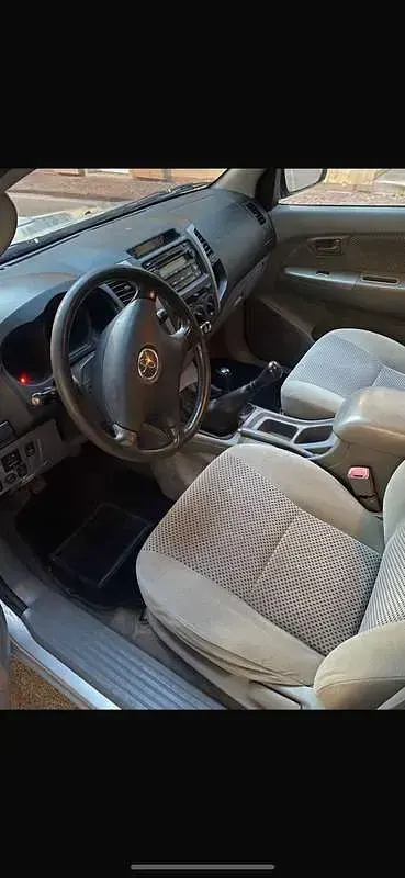 Usata Toyota HiLux SR 171 CV (125 kW) 2008 Pick-up