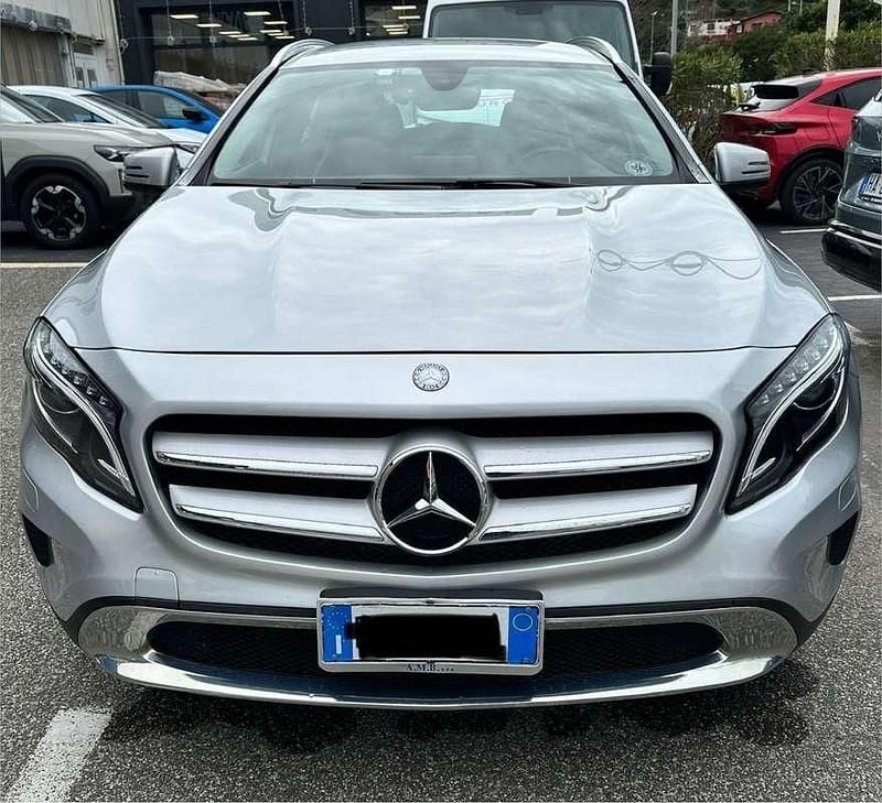 Usata Mercedes GLA200 136 CV (100 kW) 2016 SUV