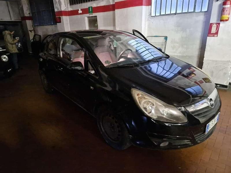 Usata Opel Corsa 75 CV (55 kW) 2007 Nero Utilitaria