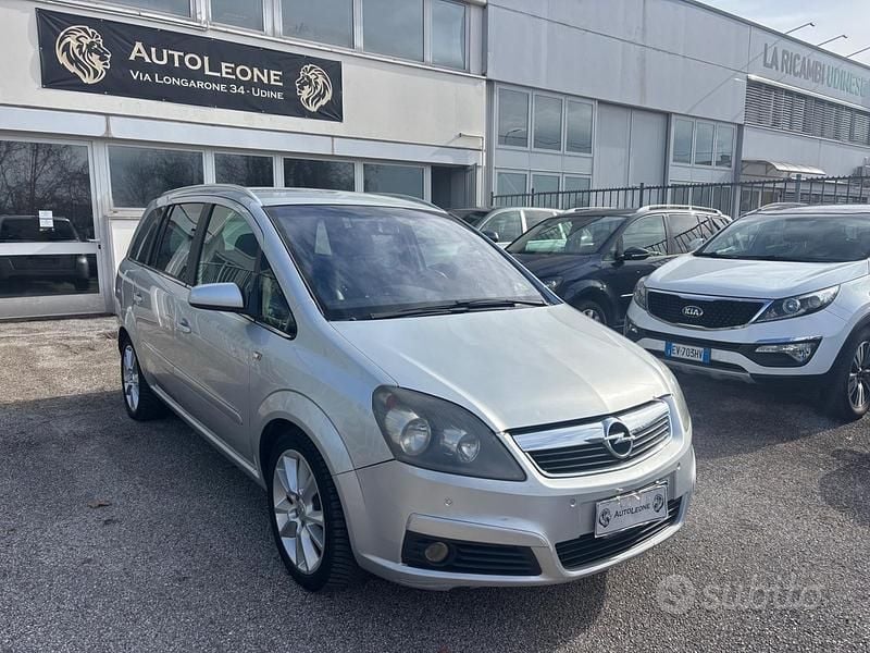 Usata Opel Zafira Cosmo 101 CV (74 kW) 2007 Grigio Monovolume