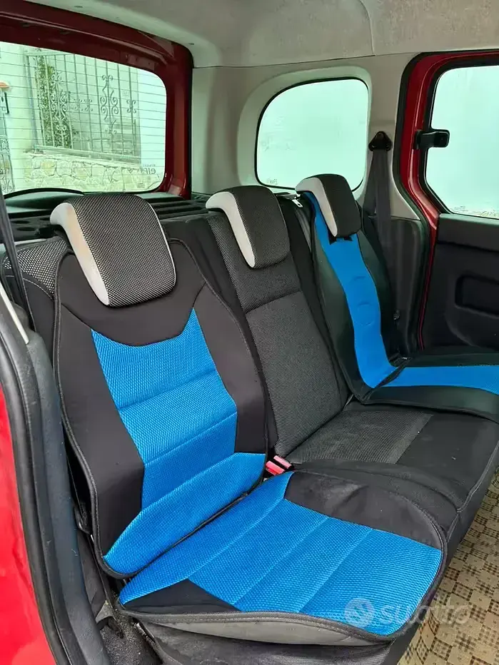 Usata Renault Kangoo 90 CV (66 kW) 2014 Arancione Monovolume