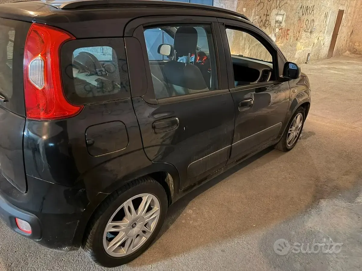 Usata Fiat Panda 69 CV (50 kW) 2012 Nero Utilitaria