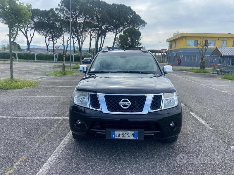 Usata Nissan Navara 190 CV (139 kW) 2011 Pick-up