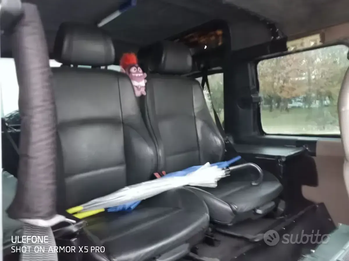 Usata Land Rover Discovery 113 CV (83 kW) 1993 Nero SUV