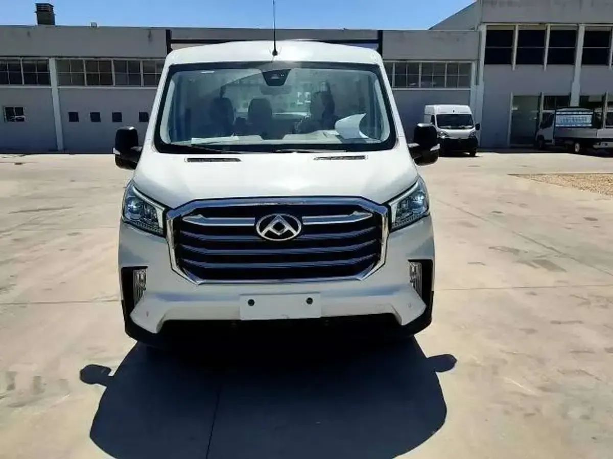 Nuova Maxus V90 150 CV (110 kW) 2025 Bianco Furgone