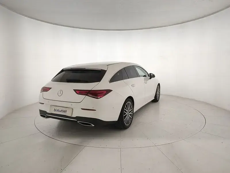 Usata Mercedes CLA180 Shooting Brake 116 CV (85 kW) 2021 Bianco Station wagon