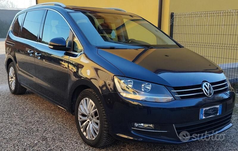 Blu/azzurro Usata 2015 VW Sharan Highline Monovolume | 17.300 € (Ottimo prezzo) - Immagine 1/4