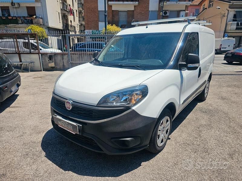 Usata Fiat Doblò 95 CV (69 kW) 2019 Bianco Monovolume