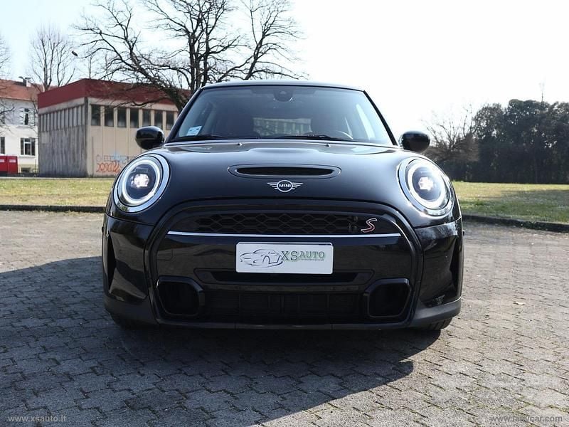 Usata Mini Cooper S 178 CV (130 kW) 2022 Nero Utilitaria