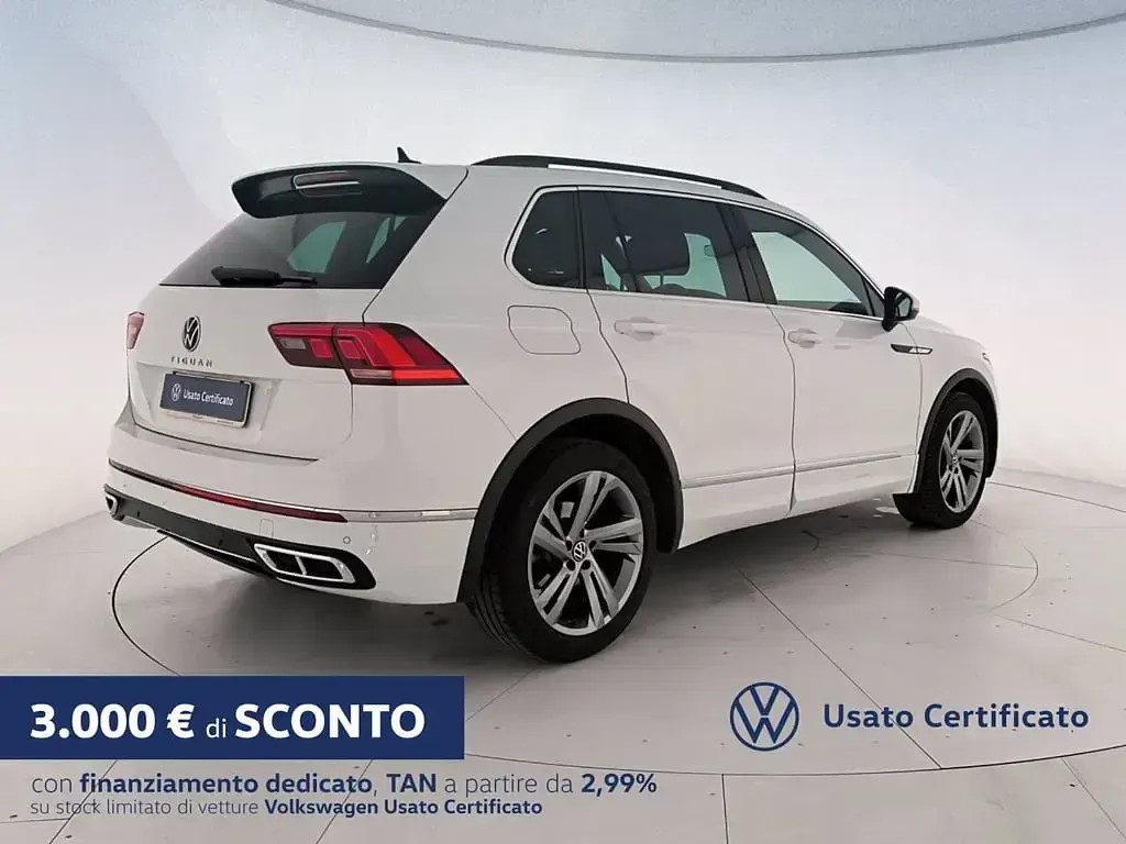 Usata VW Tiguan R-line 150 CV (110 kW) 2022 Pure white SUV