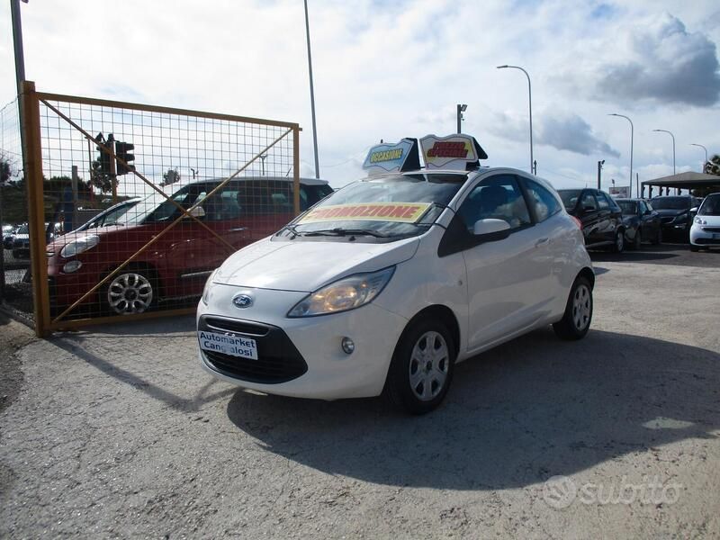 Bianco Usata 2012 Ford Ka Due volumi | 4990 € - Immagine 1/4
