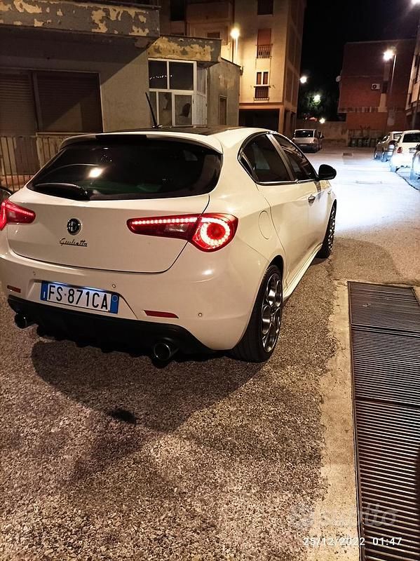 Usata Alfa Romeo Giulietta 82 CV (60 kW) 2012 Berlina