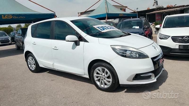 Bianco Usata 2013 Renault Scénic III XMOD Monovolume | 4499 € (Ottimo prezzo) - Immagine 1/4