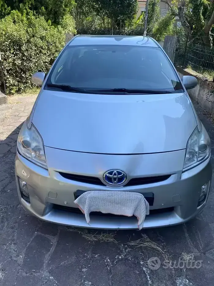 Usata Toyota Prius 136 CV (100 kW) 2010 Utilitaria