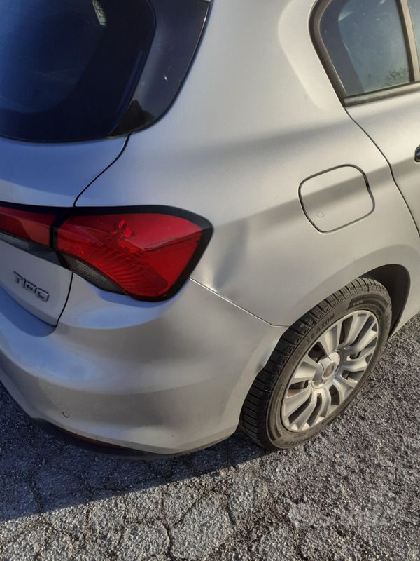 Usata Fiat Tipo 120 CV (88 kW) 2016 Utilitaria