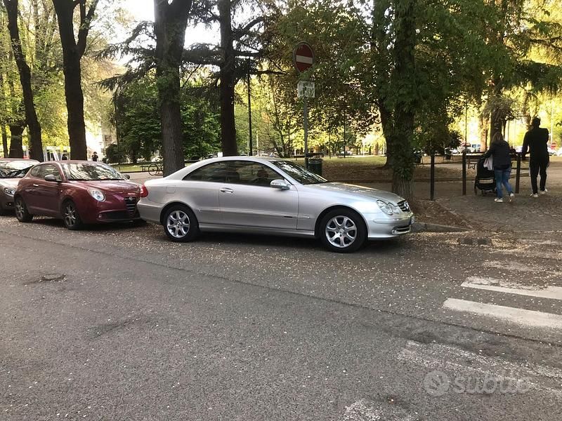Usata Mercedes CLK240 170 CV (125 kW) 2002 Grigio Coupé