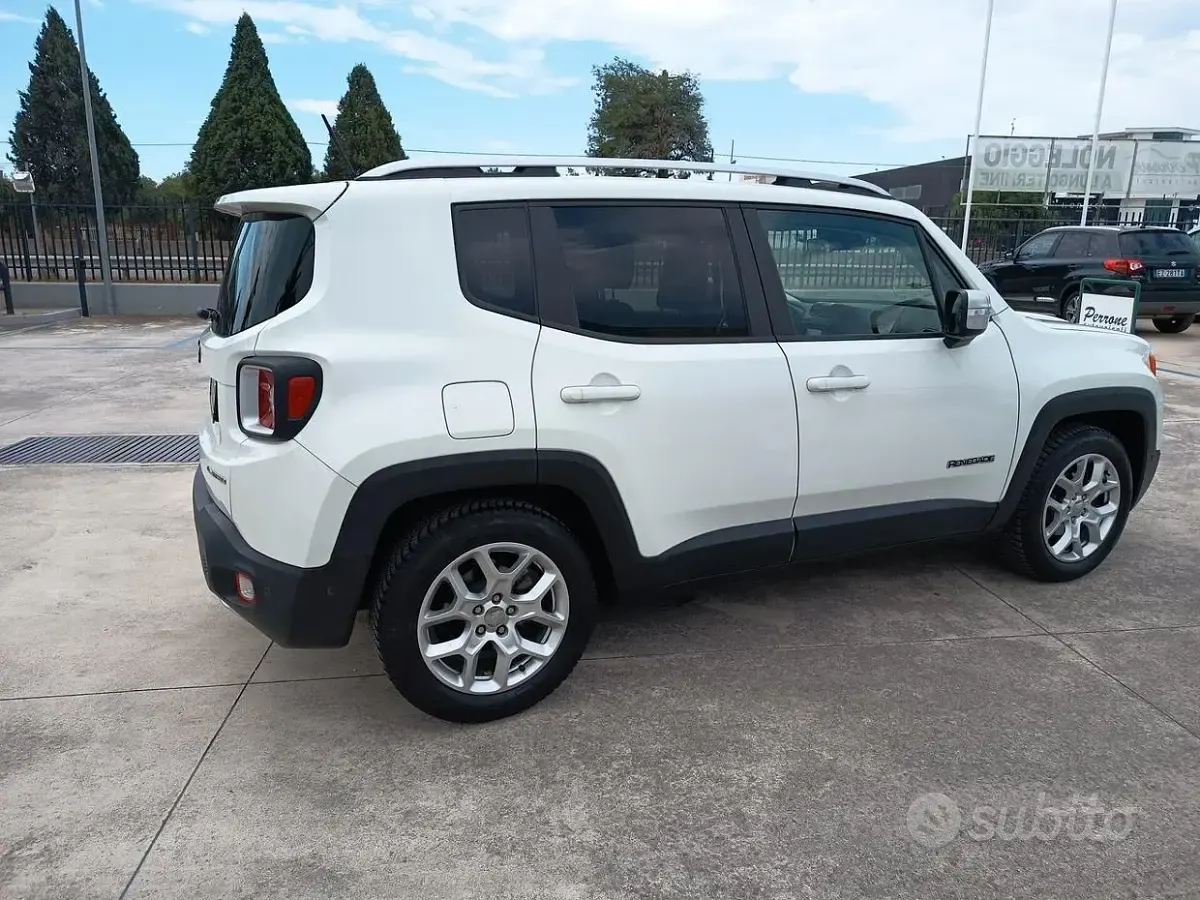 Usata Jeep Renegade Longitude 120 CV (88 kW) 2017 Bianco SUV
