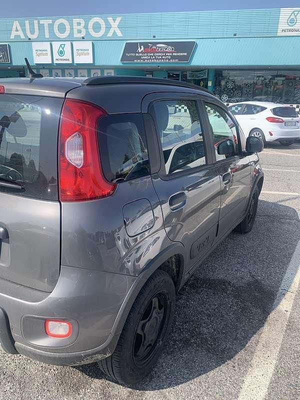 Usata 2022 Fiat Panda 4x4 Wild Due volumi | 15.000 € (Buon prezzo) - Immagine 1/4