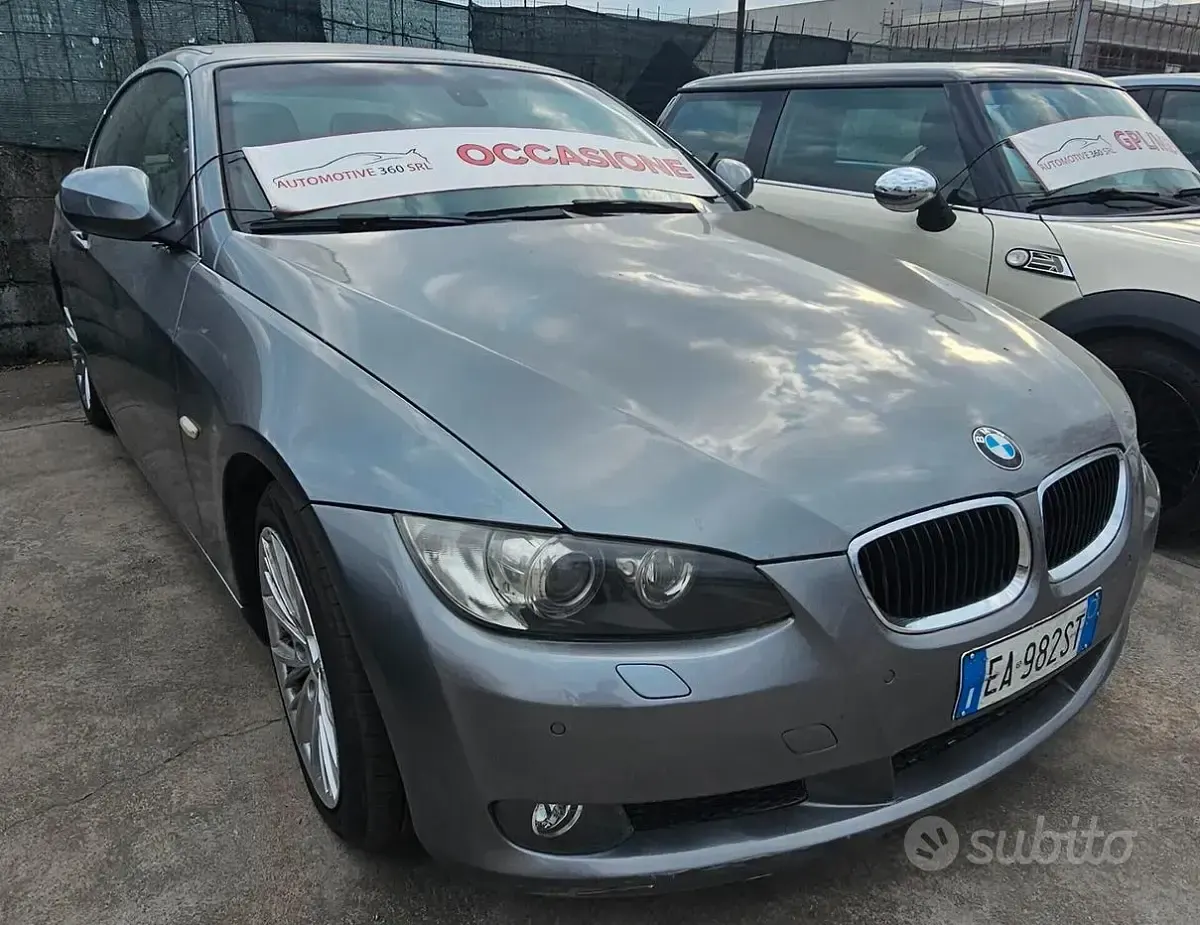 Usata BMW 320 Cabriolet Efficient Dynamics 177 CV (130 kW) 2010 Grigio Cabrio