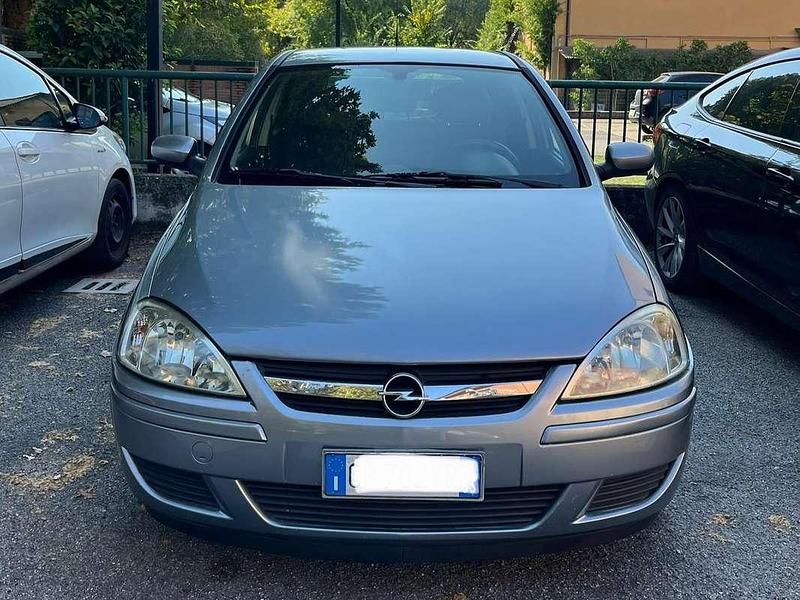 Usata Opel Corsa Cosmo 75 CV (55 kW) 2005 Grigio Utilitaria