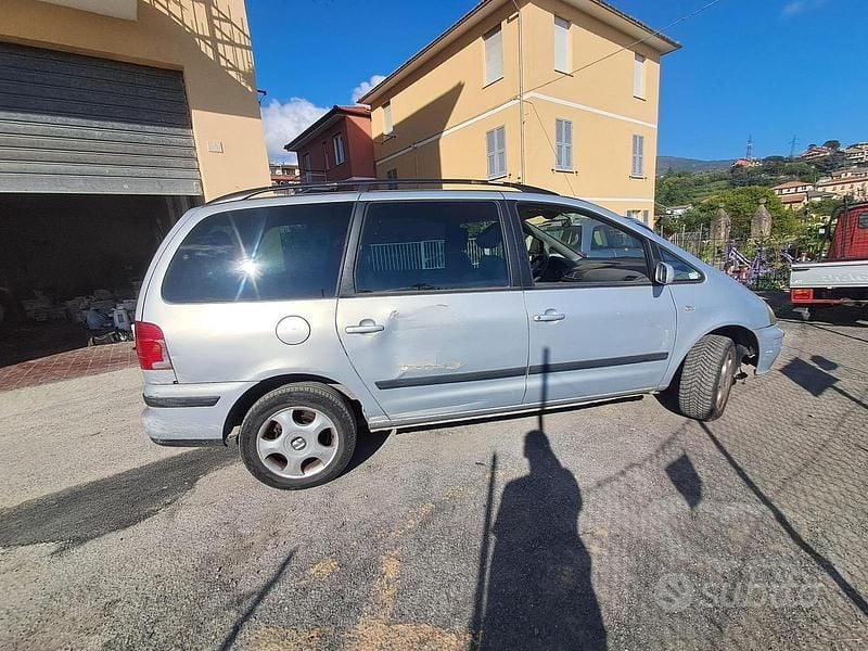Usata Seat Alhambra 115 CV (84 kW) 2001 Grigio Monovolume
