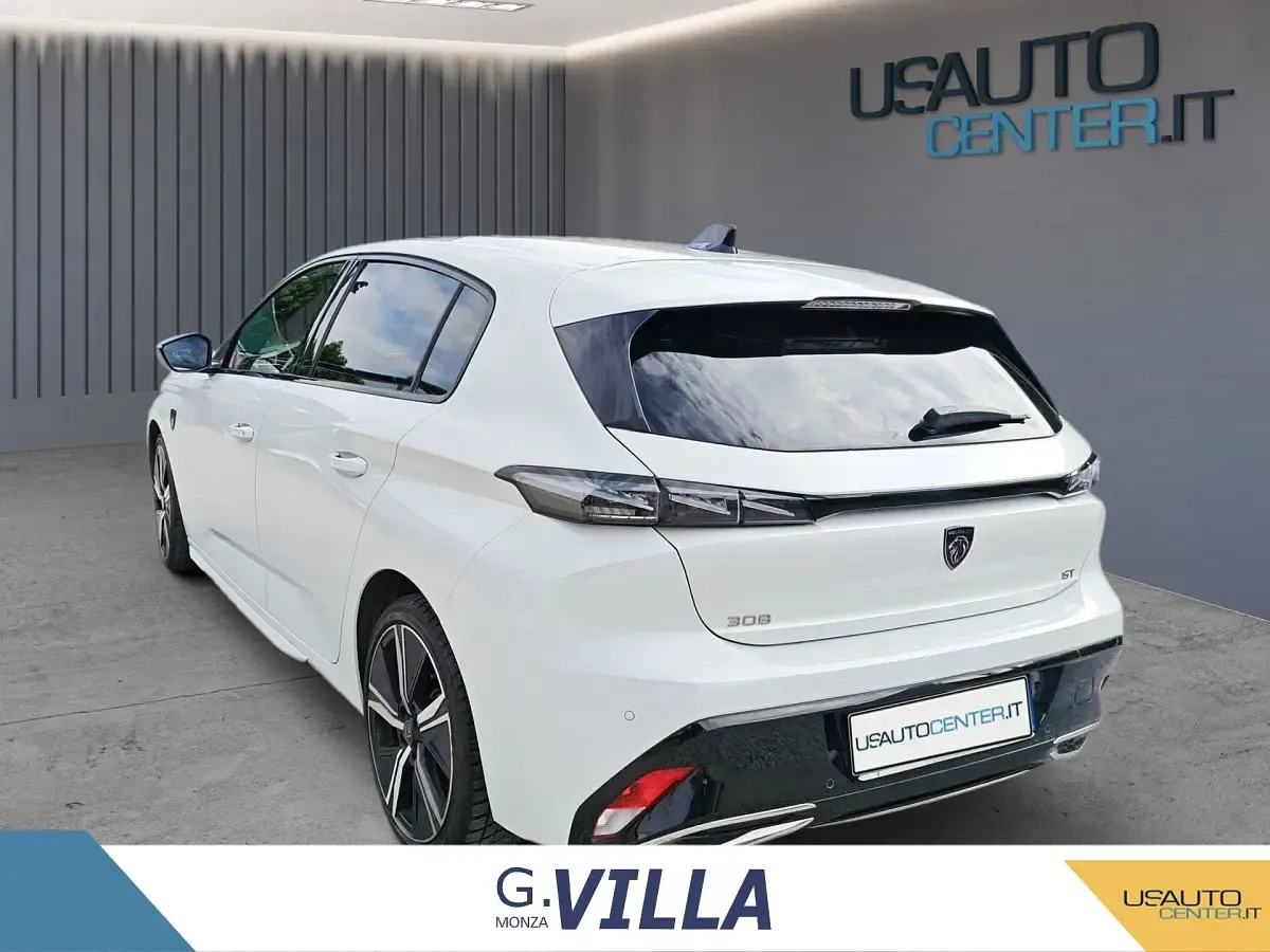 Usata Peugeot 308 Allure 131 CV (96 kW) 2022 Verde scuro Berlina