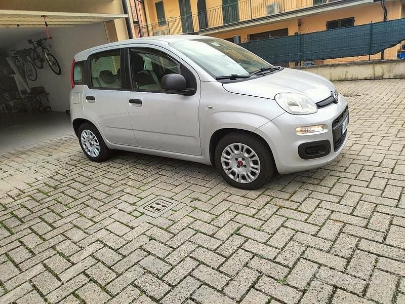 Usata Fiat Panda 75 CV (55 kW) 2015 Grigio Utilitaria