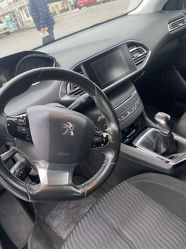 Usata Peugeot 308 136 CV (100 kW) 2014 Nero Berlina