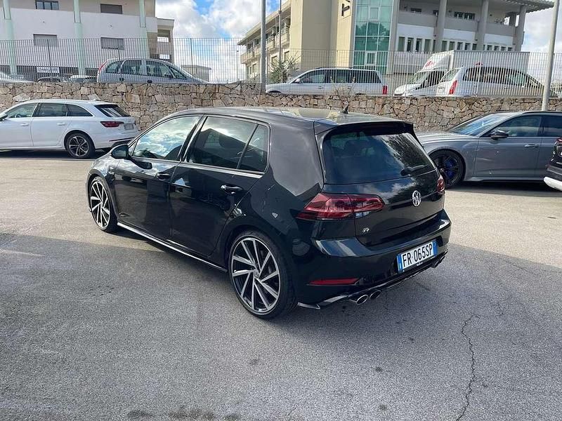 Usata VW Golf VII R 310 CV (228 kW) 2018 Berlina