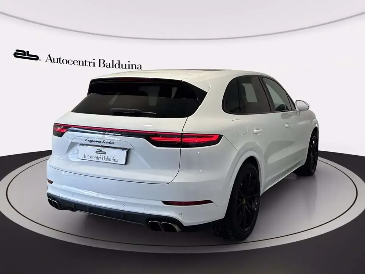 Usata Porsche Cayenne 549 CV (403 kW) 2018 Bianco SUV