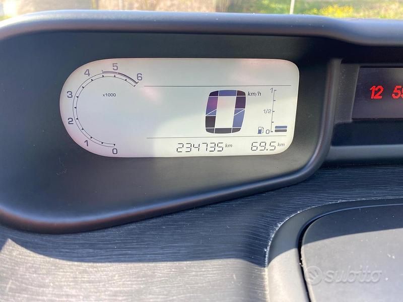 Usata Citroën C3 Picasso Exclusive 90 CV (66 kW) 2014 Nero Monovolume