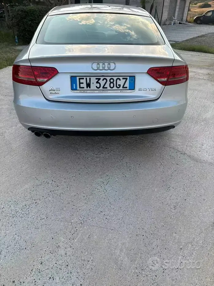 Usata Audi A5 143 CV (105 kW) 2014 Grigio Coupé