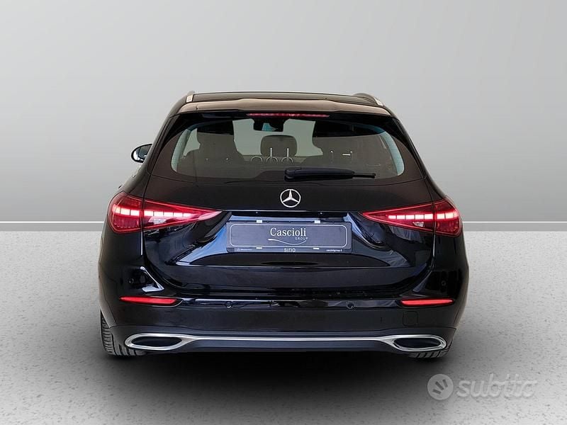 Usata Mercedes C200 Advanced 163 CV (119 kW) 2023 Nero Station wagon