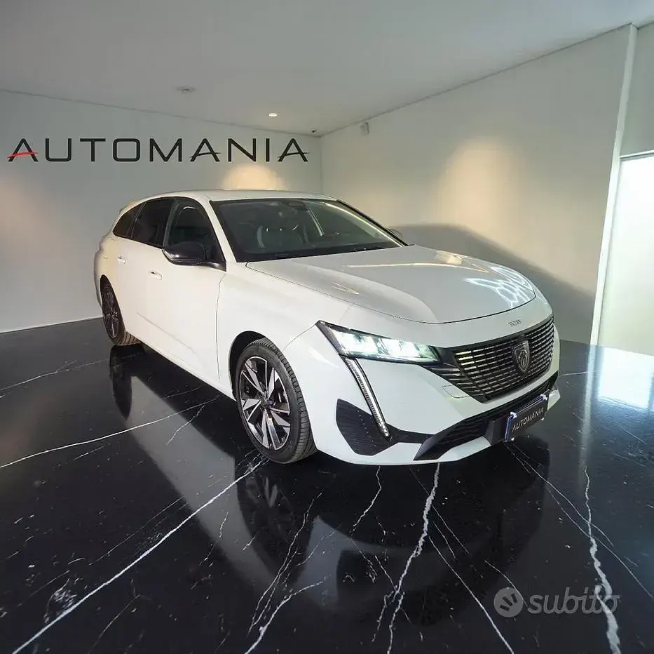Usata Peugeot 308 SW Allure 131 CV (96 kW) 2022 Bianco Station wagon