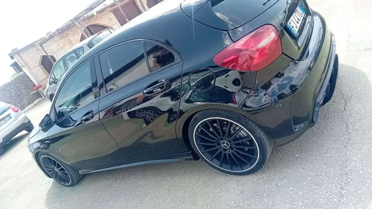 Usata Mercedes A45 AMG AMG 381 CV (280 kW) 2016 Nero Utilitaria