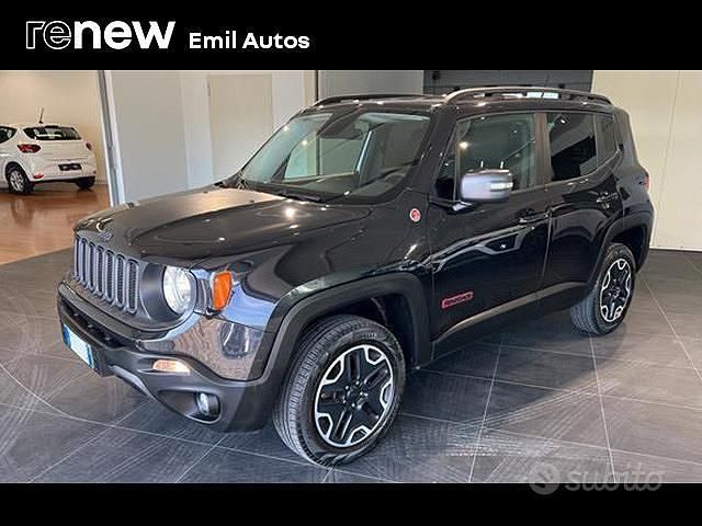 Usata Jeep Renegade Trailhawk 170 CV (125 kW) 2016 Nero SUV